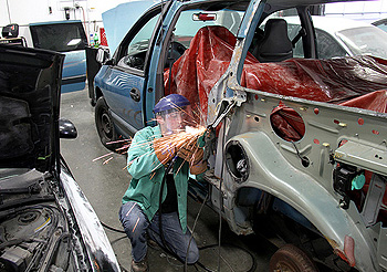 NYC collision frame straightening